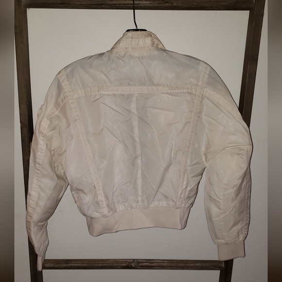 Style Auto Carrera Design Woman's Vintage Cropped Zipped up Jacket - Picture 12 of 12